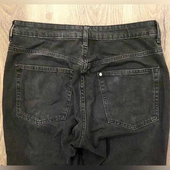 Vintage Straight High Waste Distressed Denim.      Size 10 - Picture 6 of 8